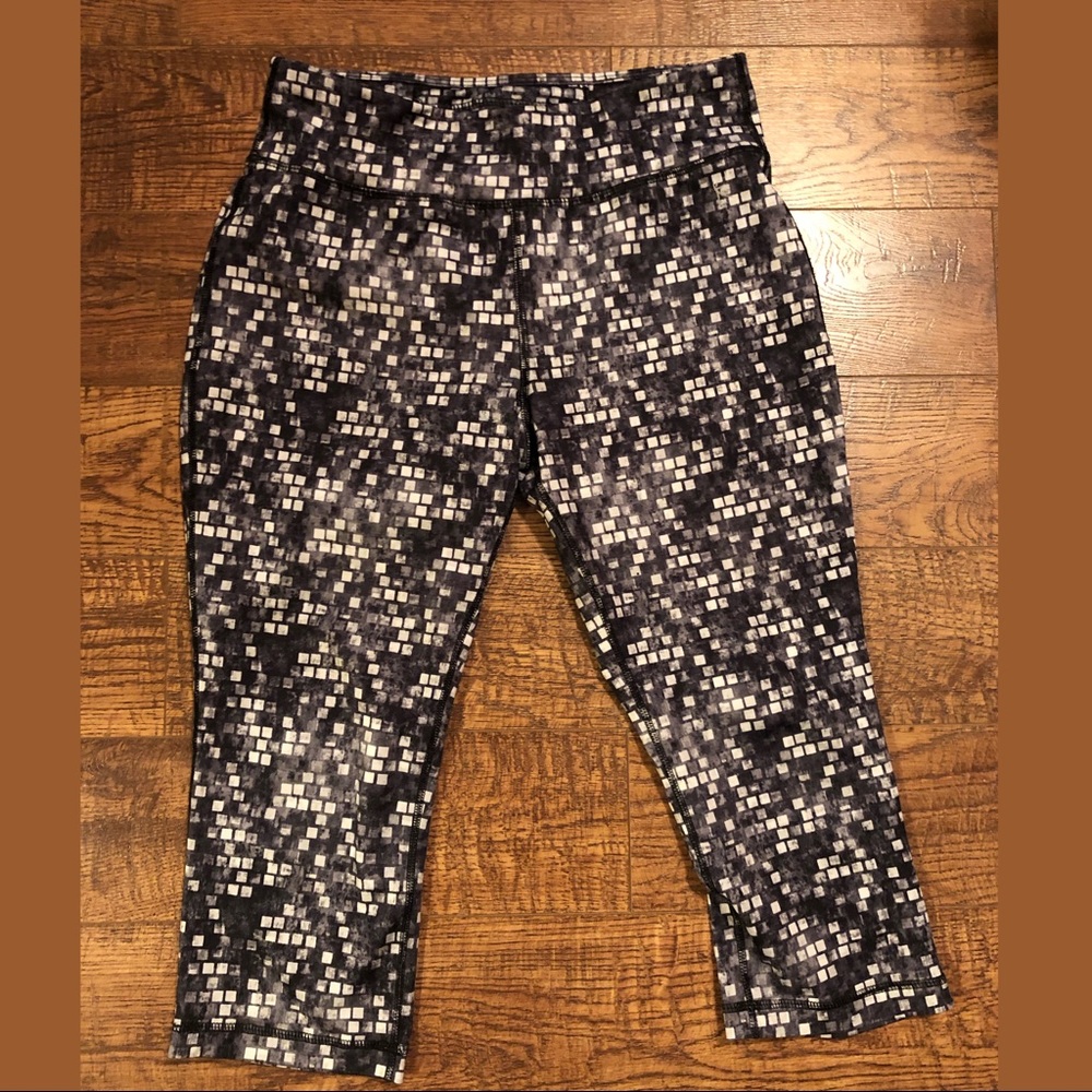 Danskin Now workout tights